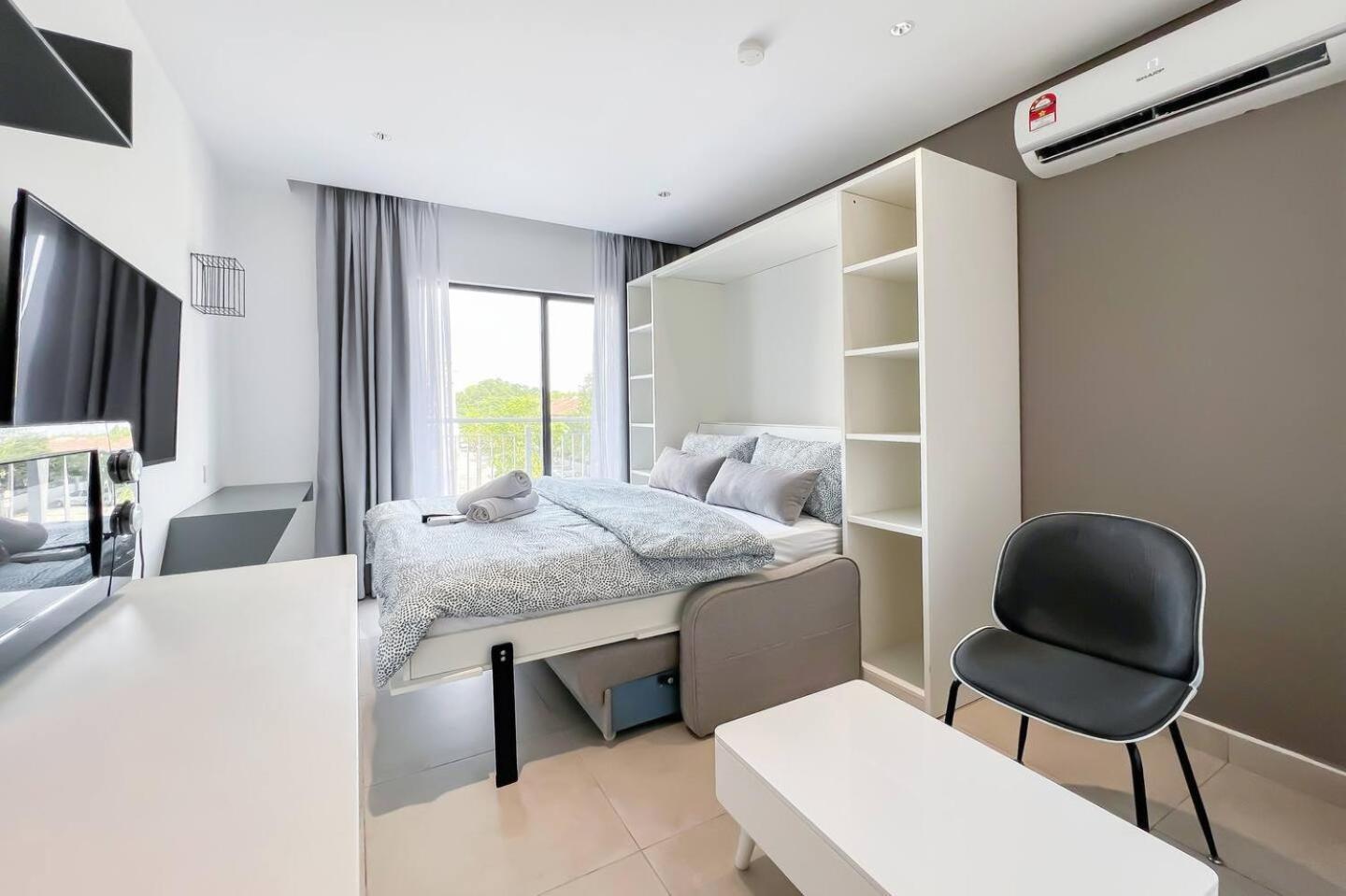 Dk Impian Luxury Condominiums, Subang Airport - Smarthome Shah Alam
